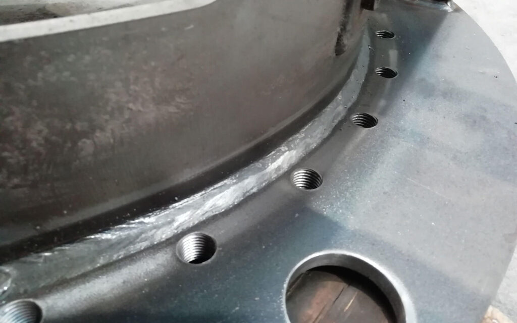 Torres y plumas. SOLDADURA Y CALDERERÍA