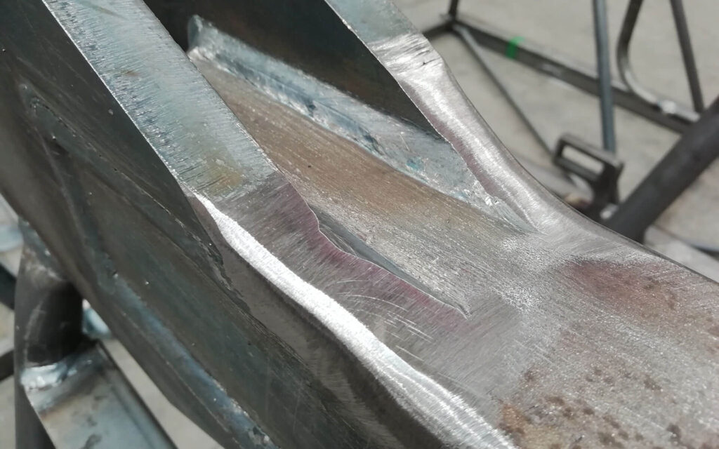 Torres y plumas. SOLDADURA Y CALDERERÍA