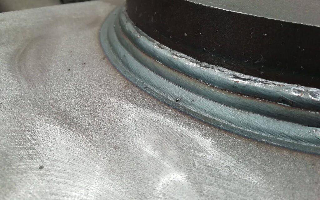 Torres y plumas. SOLDADURA Y CALDERERÍA