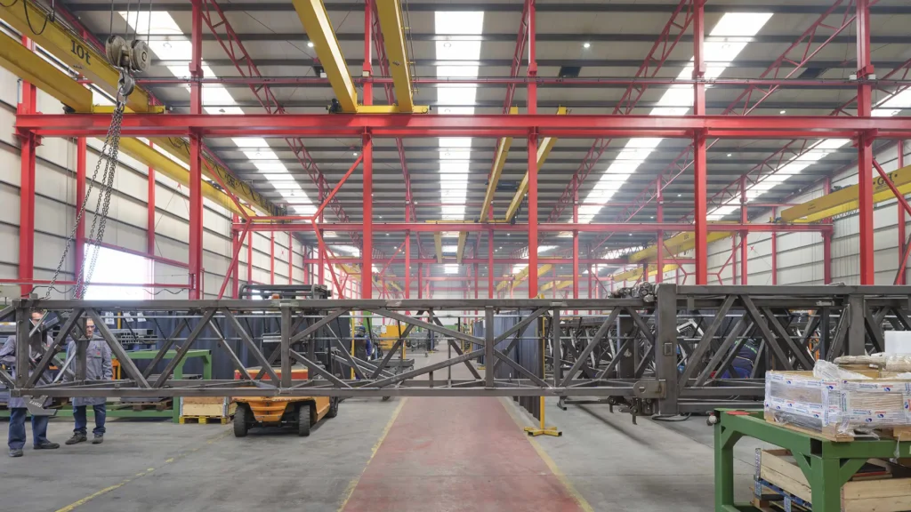 Torres y plumas. SOLDADURA Y CALDERERÍA